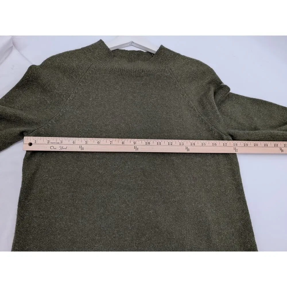Loft Green Merino Wool Blend Sweater Size Medium Warm Comfy Career Office Work